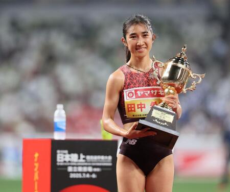 　女子５０００メートル決勝を制した田中希実（撮影・石井剣太郎）