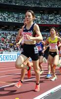 　女子１５００メートル予選で力走するドルーリー朱瑛里