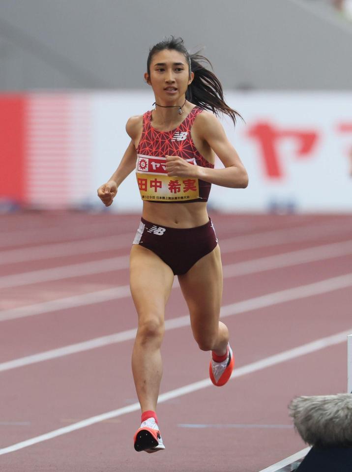 　女子１５００メートル決勝を制した田中希実（撮影・石井剣太郎）