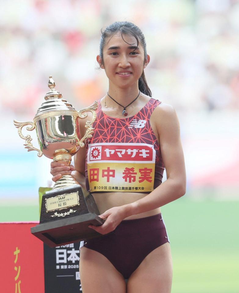 　女子１５００メートル決勝を制した田中希実（撮影・石井剣太郎）