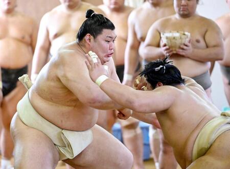 大の里　初の出稽古　霧島、平戸海相手に１２勝２敗も内容面に不満「もう少し精度を上げていく必要がある」