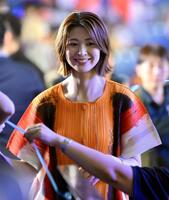 　日本対フランスの会場を訪れた木村沙織さん（撮影・伊藤笙子）