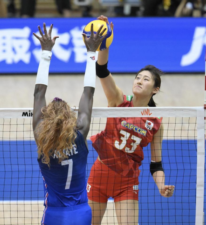 2025年 バレーボール女子日本代表 応援Tシャツ 佐藤淑乃 ユニフォーム