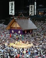 　初日、横綱大の里の土俵入りが行われたＩＧアリーナ