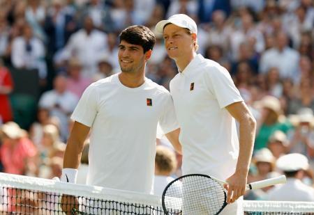 イタリアのシナーが初制覇　ウィンブルドン最終日