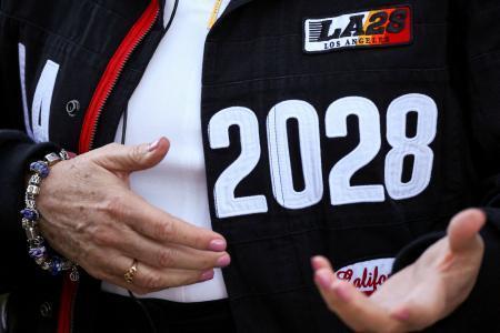 　２０２８年ロサンゼルス五輪のロゴ＝２０２４年１１月、ロサンゼルス（ロイター＝共同）