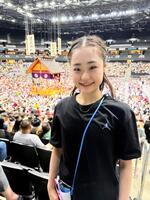 　大相撲名古屋場所を観戦する島田麻央