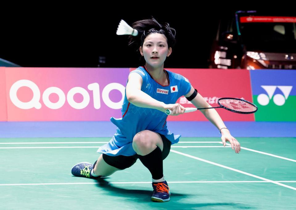 　女子シングルス２回戦でプレーする宮崎友花