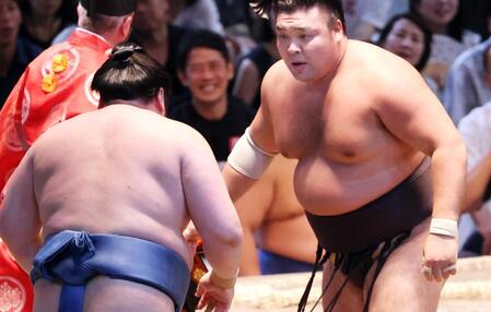 　取り組み後も阿武剋をにらむ霧島