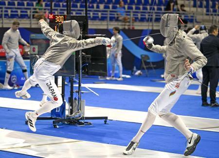 東晟良、吉田健人ら本戦進出 世界フェンシング第3日