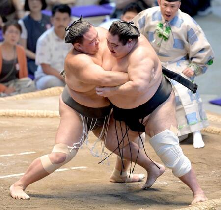 【動画】大奄美を寄り切りきった朝乃山