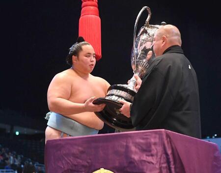 琴勝峰を育てた父　身長１９０センチ体重１６７キロ　語った恵まれた体格の礎　ボディービルダー的体づくり