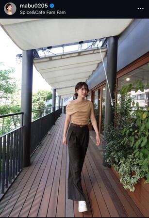 　馬淵優佳さんインスタグラム（ｍａｂｕ０２０５）より