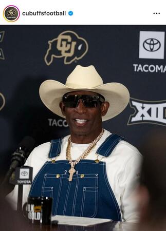 　コロラド大アメフト部のインスタグラム（ｃｕｂｕｆｆｓｆｏｏｔｂａｌｌ）より