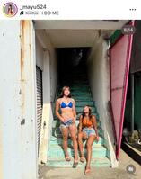 　衣笠乃愛と共演した「週刊プレイボーイ」オフショットを投稿した菊地真結のインスタグラム（＿ｍａｙｕ５２４）より