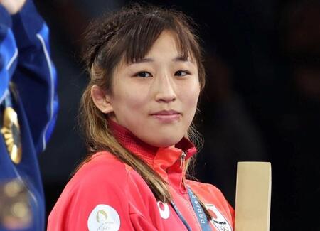 「強くて綺麗、最高」五輪金メダル美女、雰囲気一変涼しげワンピのオフショットに反響「めっちゃ女子してる」「めちゃくちゃ可愛い」