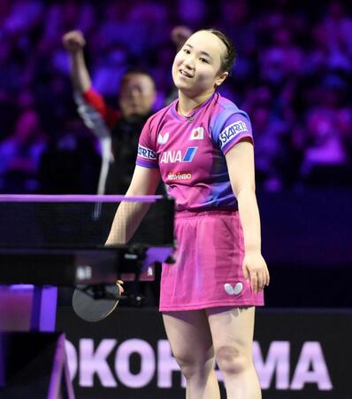 　第５ゲーム、敗れて肩を落とす伊藤美誠（撮影・堀内翔）