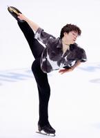 　男子ＳＰで演技する鍵山優真