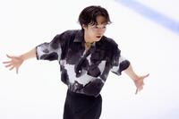 　男子ＳＰで演技する鍵山優真