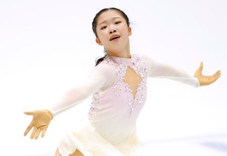 フィギュア、中井亜美が逆転優勝　千葉百音２位、サマーカップ