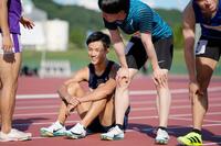 　男子１００メートル予選　９秒92でゴール後、追い風参考記録となり苦笑いする柳田大輝