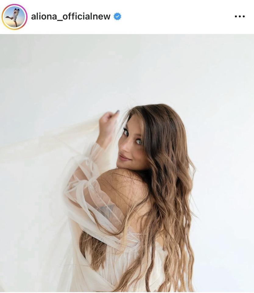 コストルナヤのインスタグラム＠ａｌｉｏｎａ＿ｏｆｆｉｃｉａｌｎｅｗより