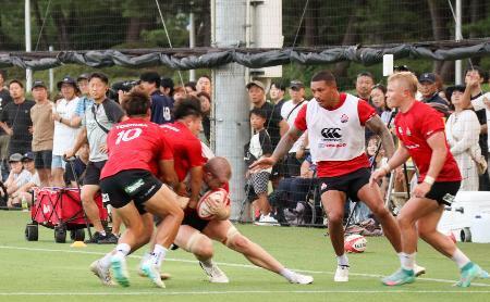 ラグビー日本代表、実戦形式で汗　ＰＮＣ初戦へ合宿公開