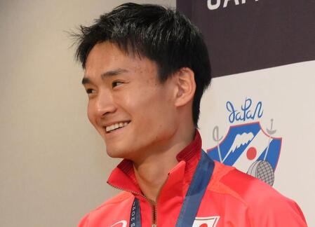 【写真】「何て素敵なカップル！」パリ五輪金　フェンシング日本代表が国際結婚　ドレス姿の妻を公開