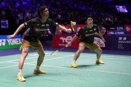 保木卓朗、小林優吾組準々決勝へ　世界バドミントン第４日