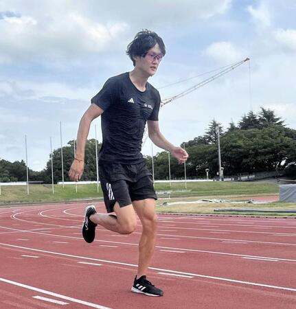 　練習を公開した鵜沢