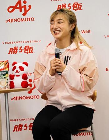 　トークショーを行った坂本花織（撮影・中野裕美子）