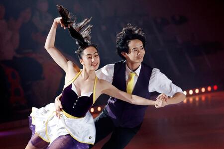 　公開リハーサルで演技を初披露した櫛田育良（左）、島田高志郎組