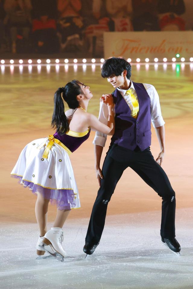 　公開リハーサルで演技を初披露した櫛田育良（左）、島田高志郎組