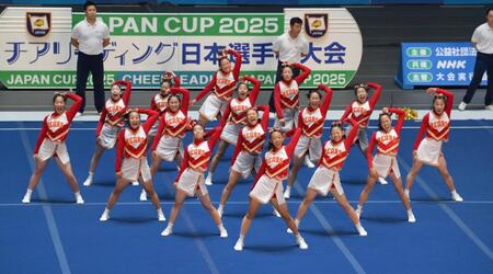 【写真】高校の部もダイナミック　準決勝を２位で通過した梅花の演技