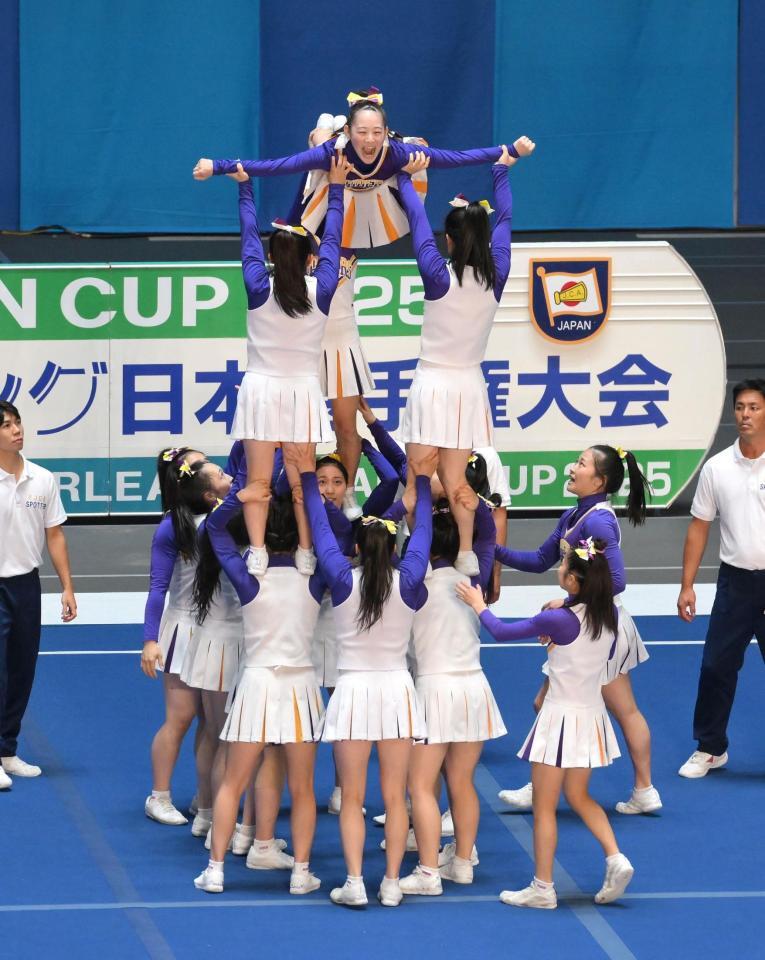 　準決勝３位通過の梅花女子大の演技（撮影・伊藤笙子）