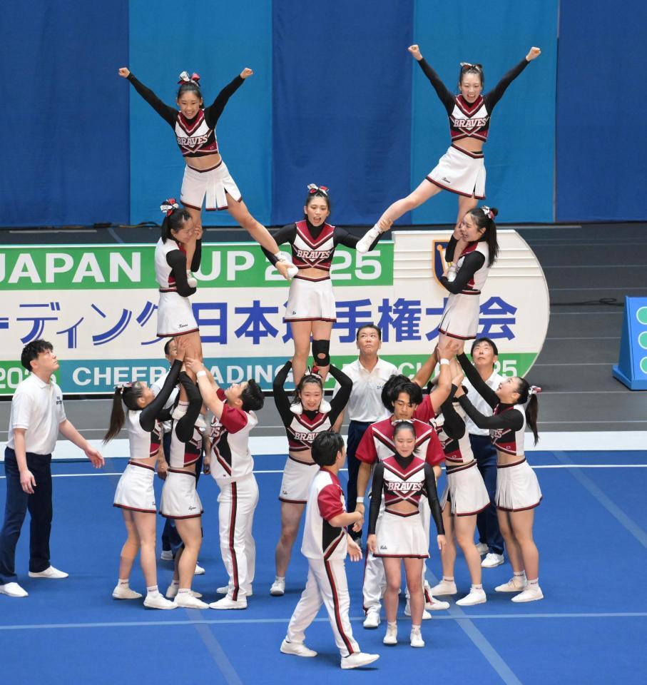 　準決勝６位通過の日本文理大の演技（撮影・伊藤笙子）