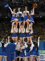 　自由演技競技高校部門で演技する千葉明徳（撮影・伊藤笙子）