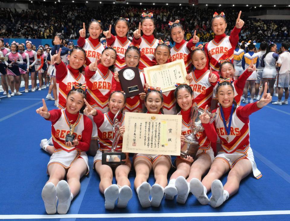 　高校部門で６連覇を達成した箕面自由学園（撮影・伊藤笙子）