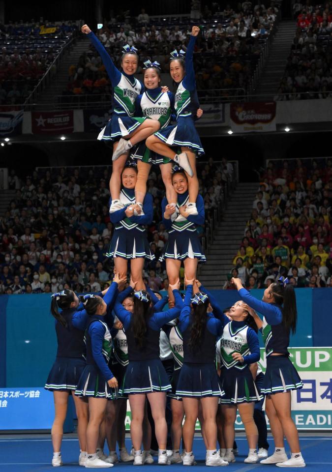 　決勝で演技する環太平洋大（撮影・伊藤笙子）