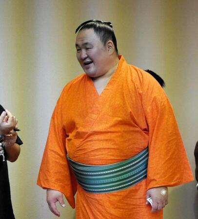 夏巡業故障離脱の「鉄人」玉鷲が軽症強調「場所には間に合うように」