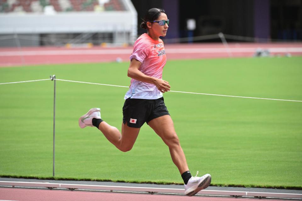 　練習を公開した青木アリエ（代表撮影）