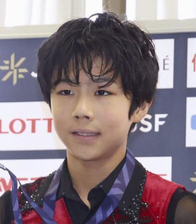 ジュニアＧＰ、西野太翔が初優勝　フィギュア男子、植村駿が３位