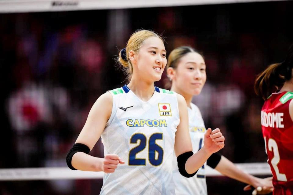 　笑顔を浮かべる佐藤淑乃　©Ｖｏｌｌｅｙｂａｌｌ　Ｗｏｒｌｄ