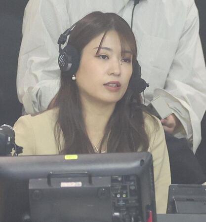 　解説する市川美余さん（撮影・吉澤敬太）