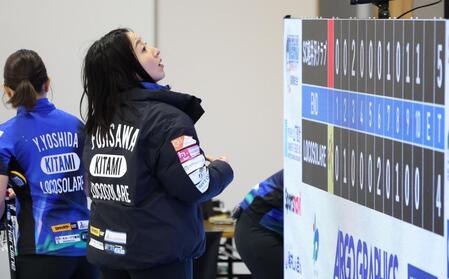 　ＳＣ軽井沢クラブに接戦の末、敗れたロコ・ソラーレの藤沢五月（撮影・吉澤敬太）