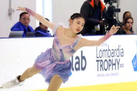 　女子ＳＰ　演技する住吉りをん＝ベルガモ（共同）