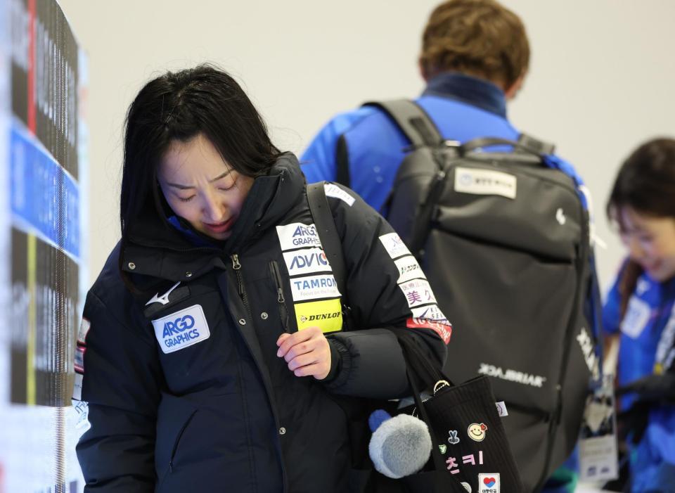 　フォルティウスに敗れ、うつむくロコ・ソラーレの藤沢五月（撮影・吉澤敬太）