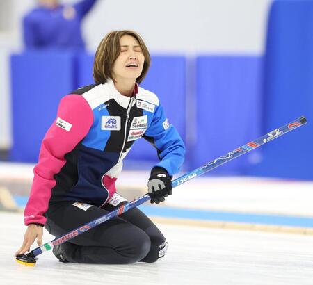 【写真】フォルティウス・吉村もモグモグタイム　休憩中にフルーツをパクリ