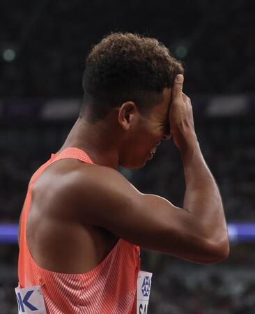 　男子１００メートル予選で敗れたサニブラウン・ハキーム（撮影・石井剣太郎）