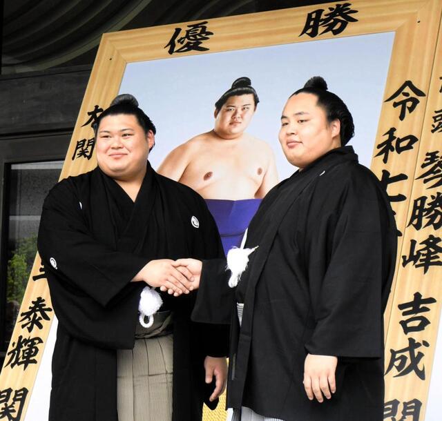 大の里「横綱として初めての優勝できるよう」琴勝峰「思い切っていき